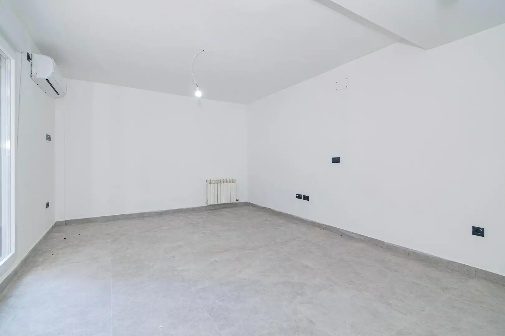 Piso en venta en Pinos Genil con Aire acondicionado, Calefacción y Terraza