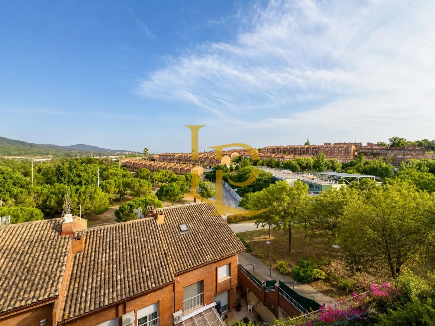 Vista exterior de Casa adosada en venta en Castellbisbal con Aire acondicionado, Calefacción y Jardín privado