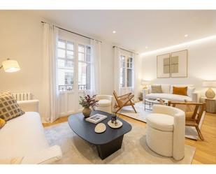 Living room of Flat for sale in  Madrid Capital  with Air Conditioner, Furnished and Balcony