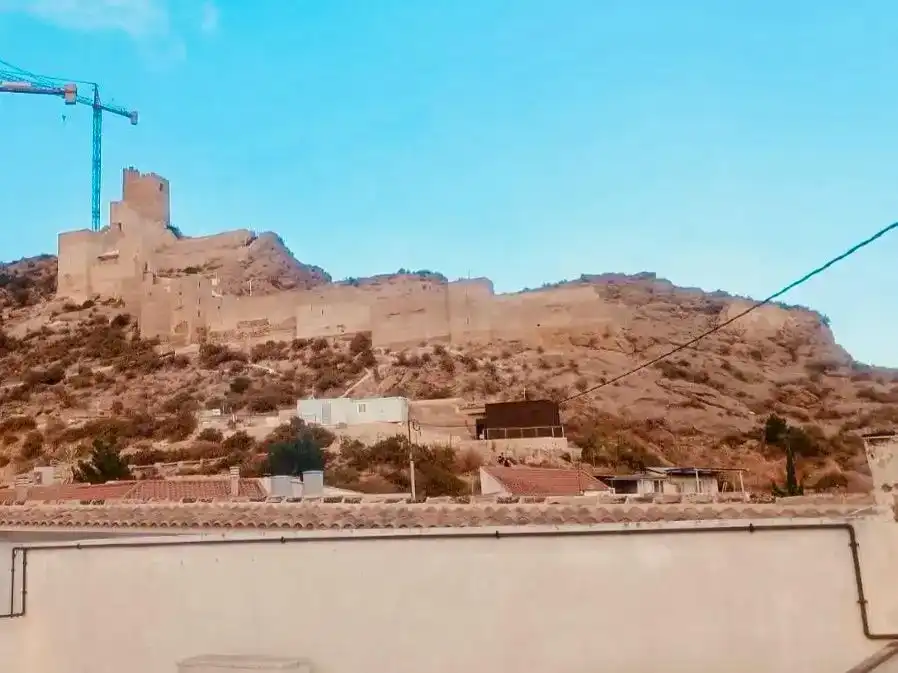 Außenansicht von Wohnung zur Miete in Alhama de Murcia mit Klimaanlage, Parkett und Abstellraum