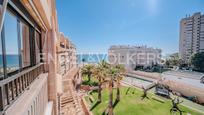 Vista exterior de Àtic en venda en El Campello amb Aire condicionat i Terrassa