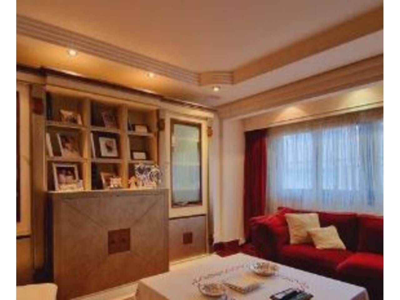 Sala d'estar de Pis en venda en Ourense Capital  amb Calefacció, Parquet i Traster