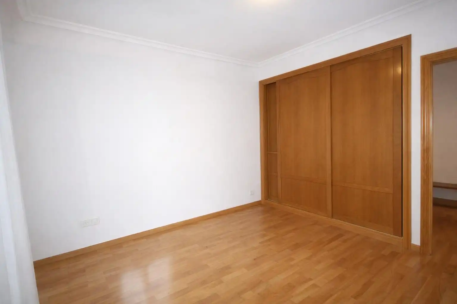 Habitación de Piso en venta en Donostia - San Sebastián  con Calefacción, Terraza y Trastero