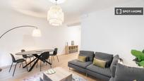 Living room of Flat to rent in  Barcelona Capital  with Air Conditioner, Heating and Furnished