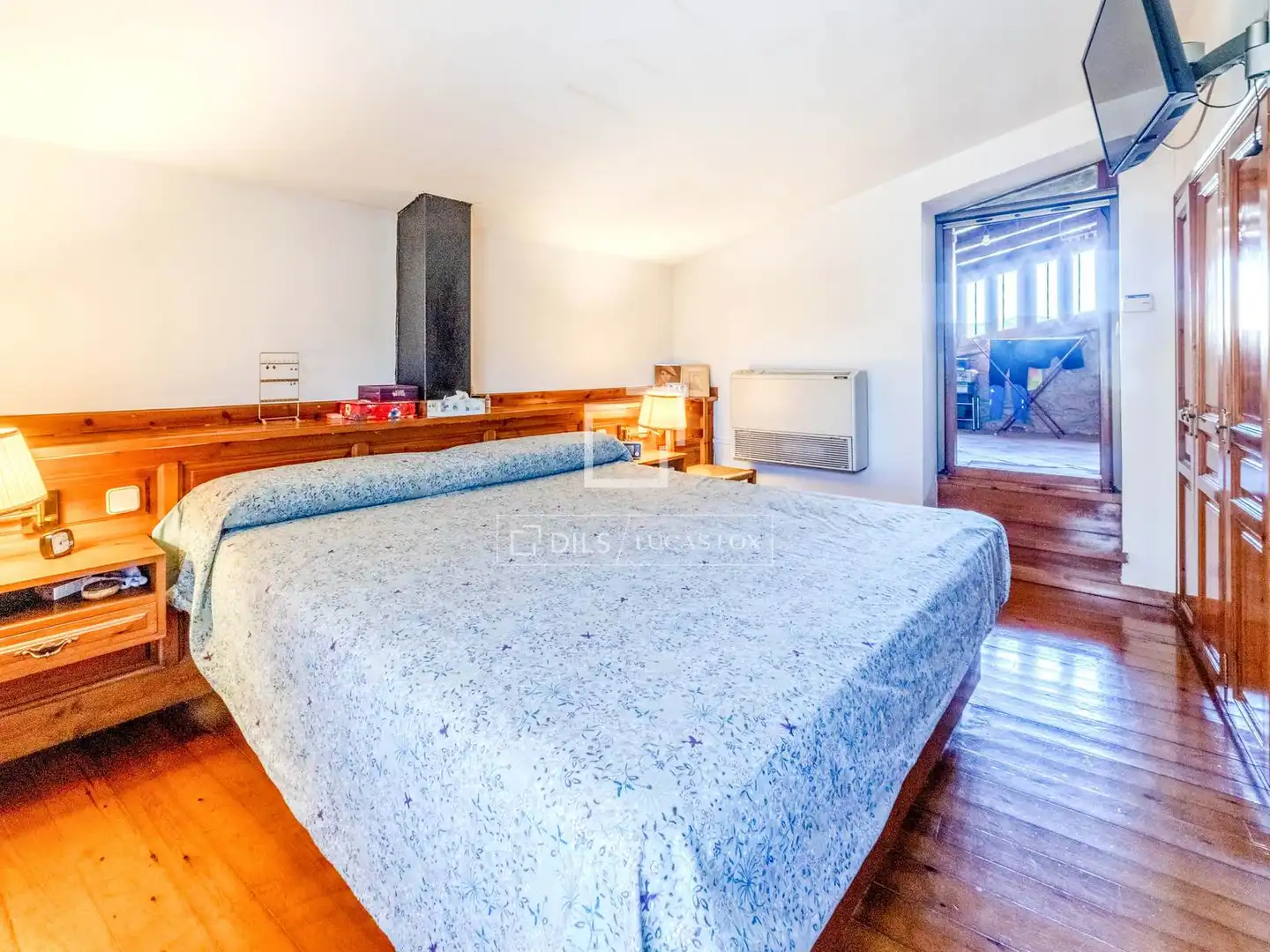 Dormitori de Finca rústica en venda en Castellet i la Gornal amb Jardí privat, Parquet i Terrassa