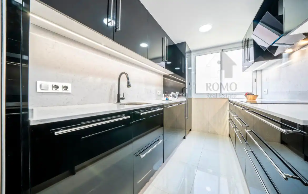 Cocina de Piso en venta en Santa Perpètua de Mogoda con Aire acondicionado y Calefacción