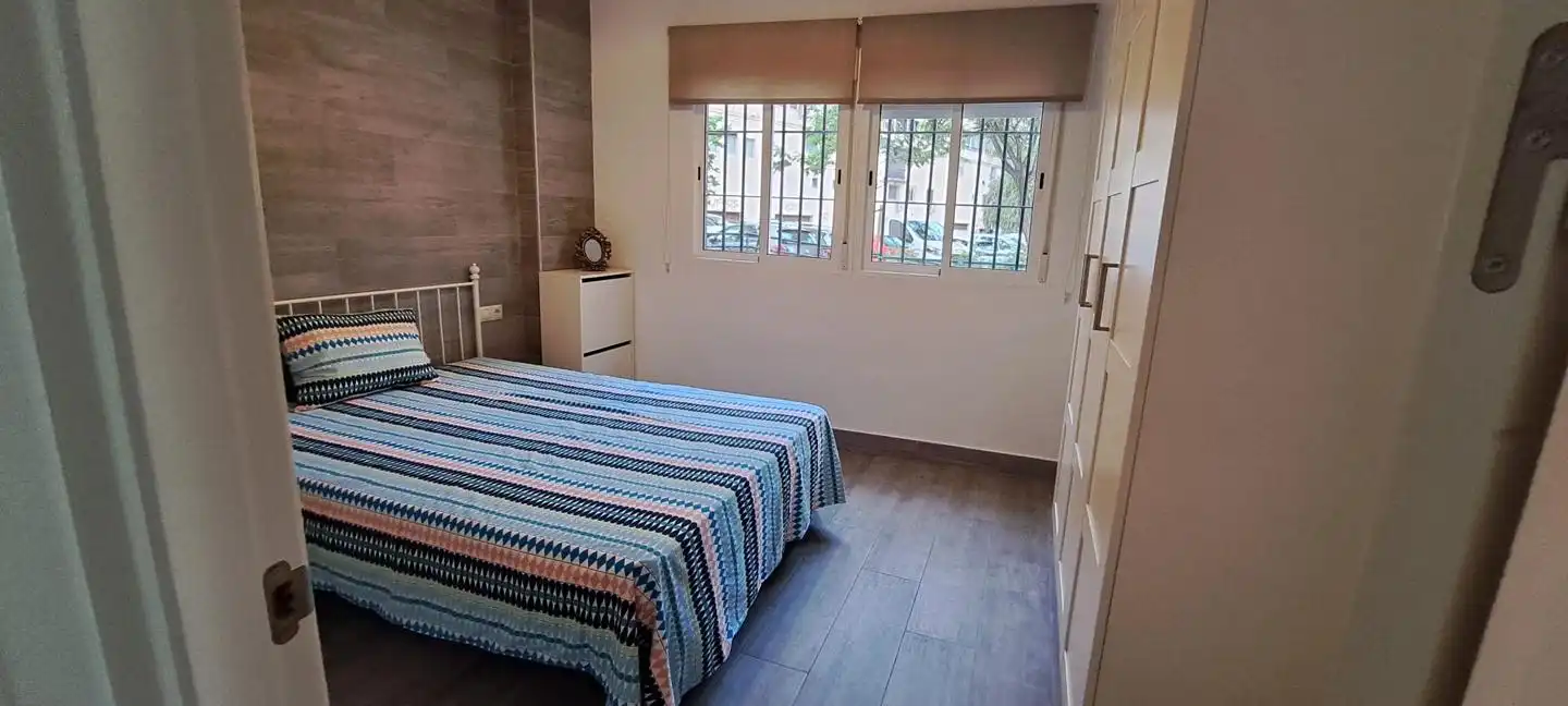 Habitación de Planta baja de alquiler en Málaga con Amueblado