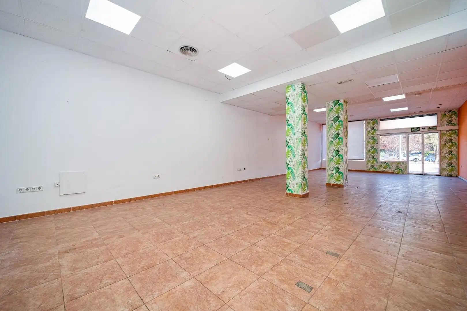 Geschaftsraum zum Verkauf in Avenida JUAN CARLOS I, San Fernando - Carretera de Valencia