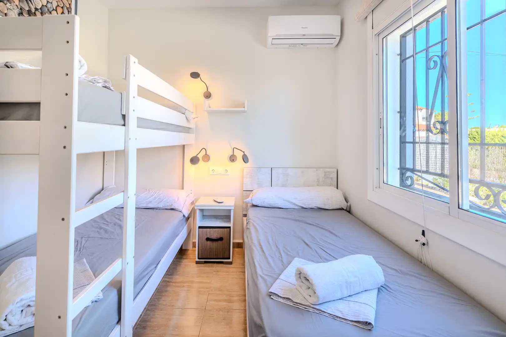 Habitación de Casa o chalet en venta en L'Ametlla de Mar  con Aire acondicionado, Calefacción y Terraza