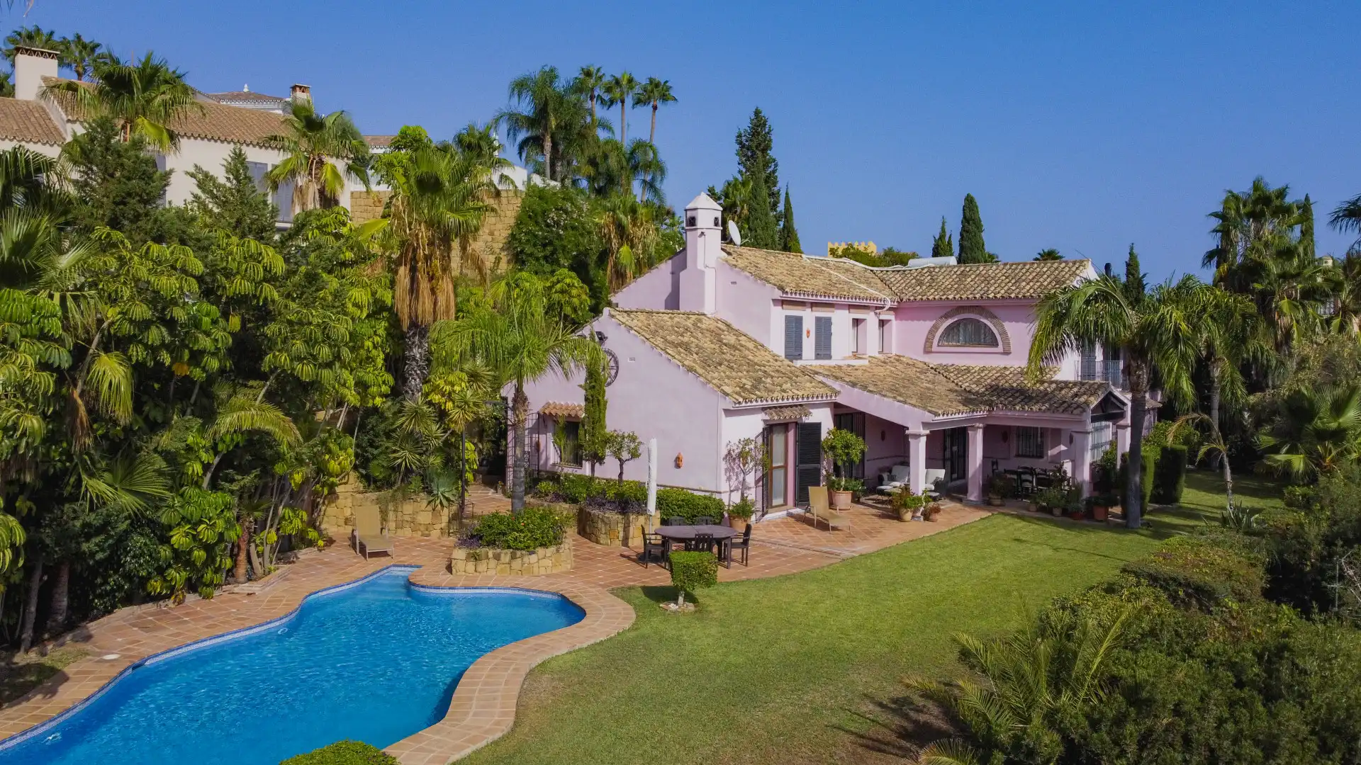 Casa amb piscina en venda a Benahavís pueblo, imagen 4