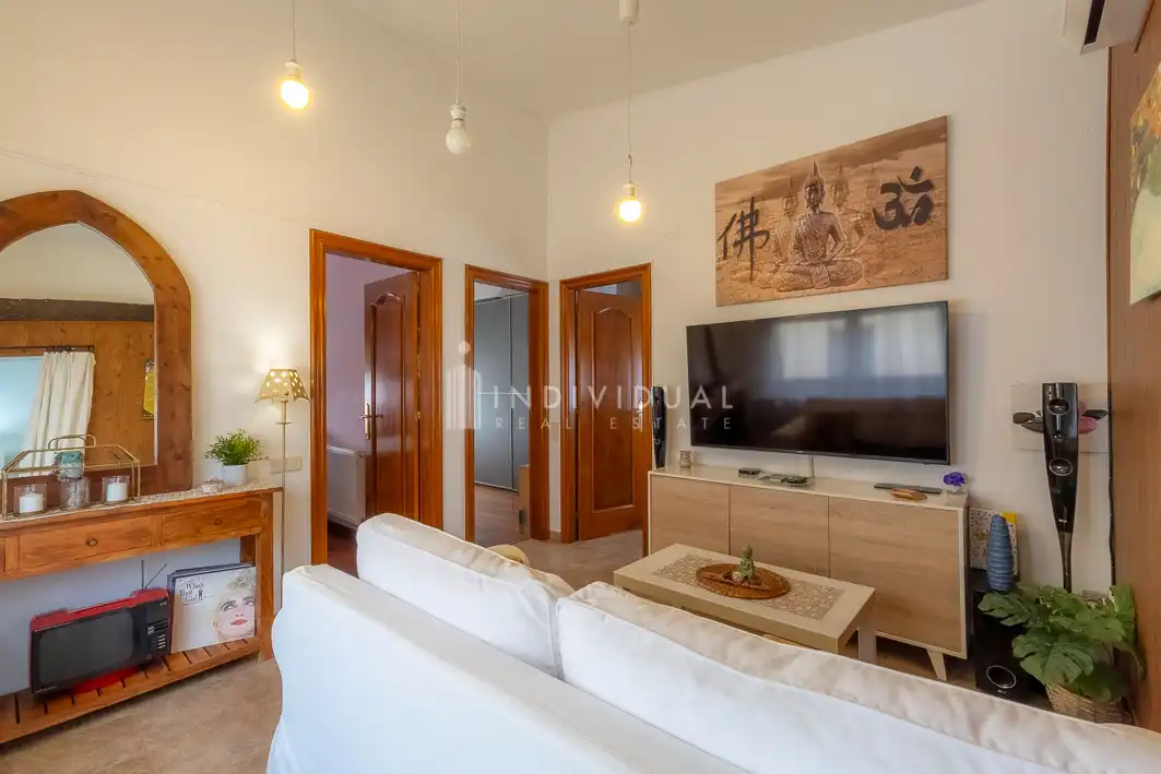 Sala d'estar de Casa o xalet en venda en Santa Eulàlia de Ronçana amb Aire condicionat, Calefacció i Jardí privat