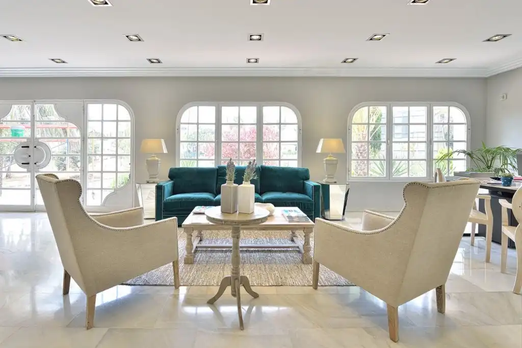 Sala de estar de Oficina en venta en Marbella