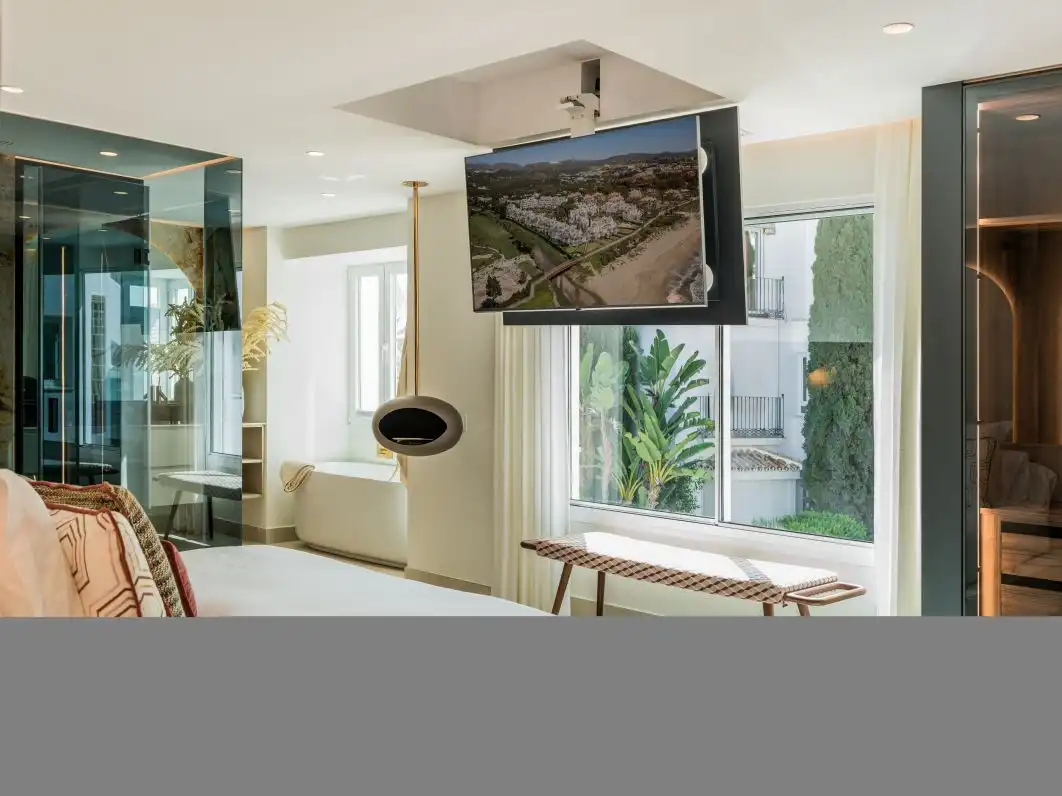 Living room of Apartments for sale in Marbella  with Air Conditioner, Heating and Alarm