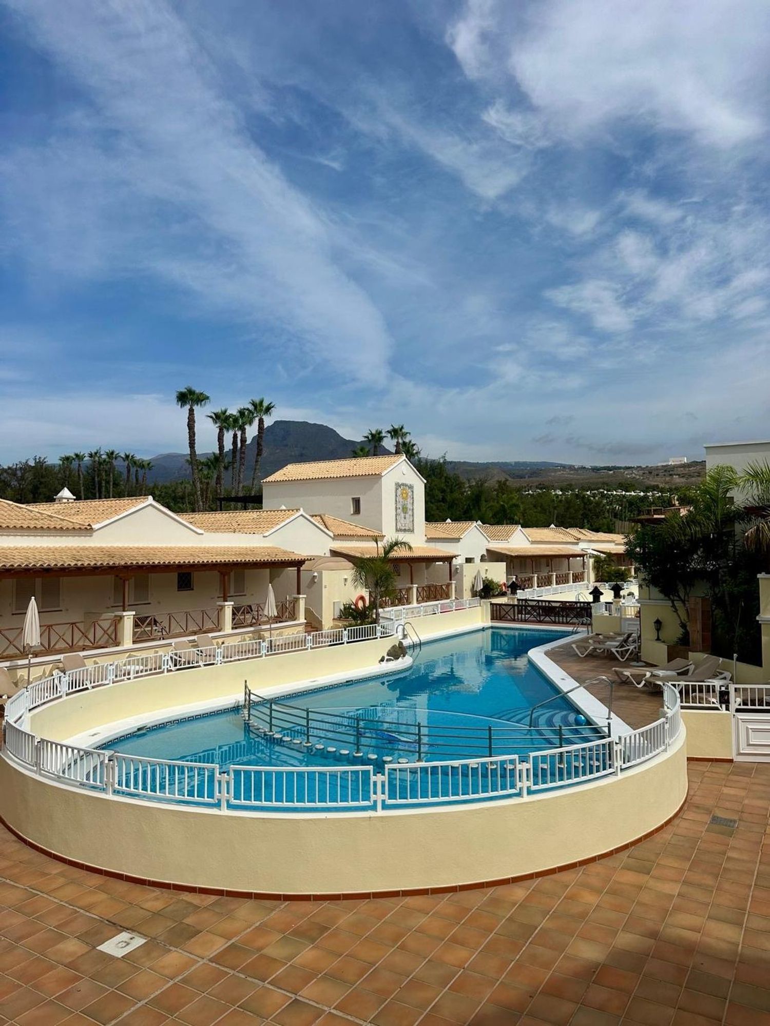 Vista exterior de Dúplex de lloguer en Arona amb Traster