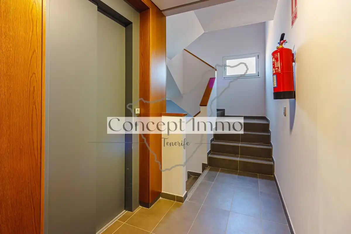 Planta baja en venta en Granadilla de Abona con Terraza, Trastero y Piscina comunitaria