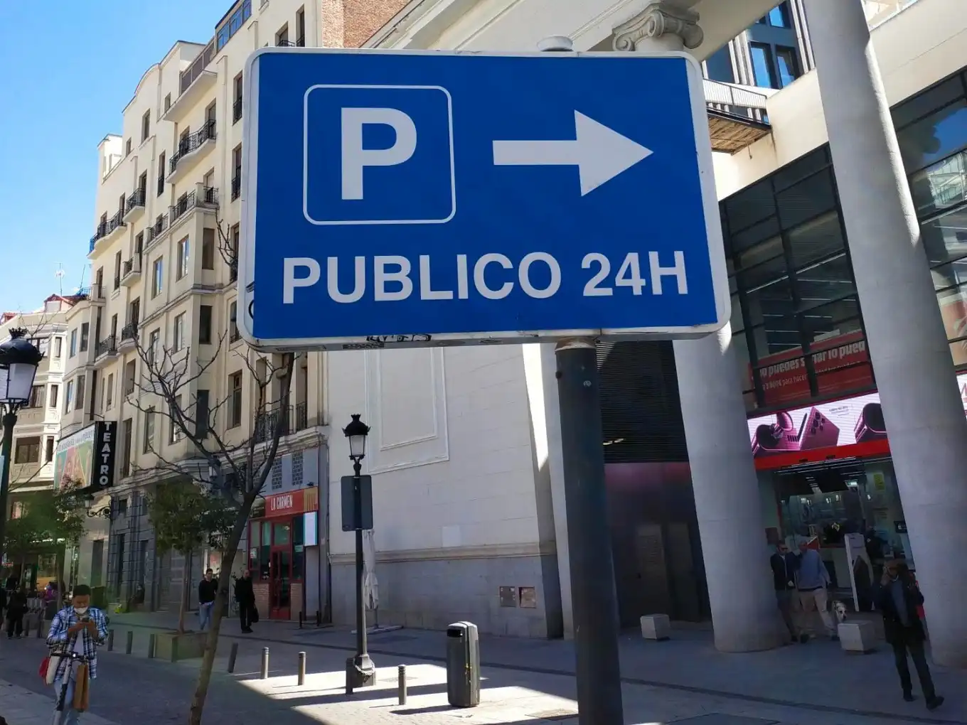 Aparcament de Garatge de lloguer en Madrid amb Alarma