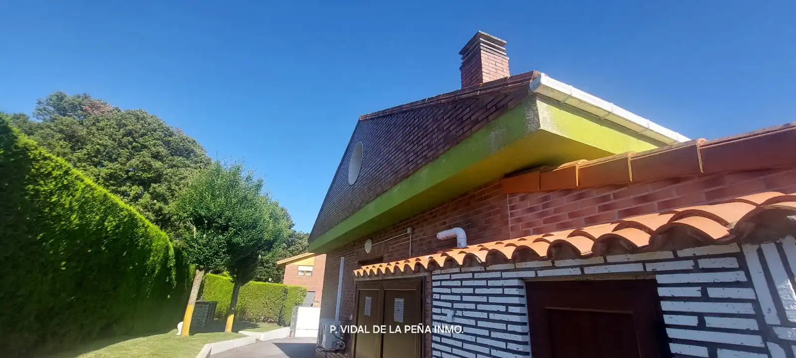 Außenansicht von Haus oder Chalet zum Verkauf in Ribamontán al Mar mit Heizung