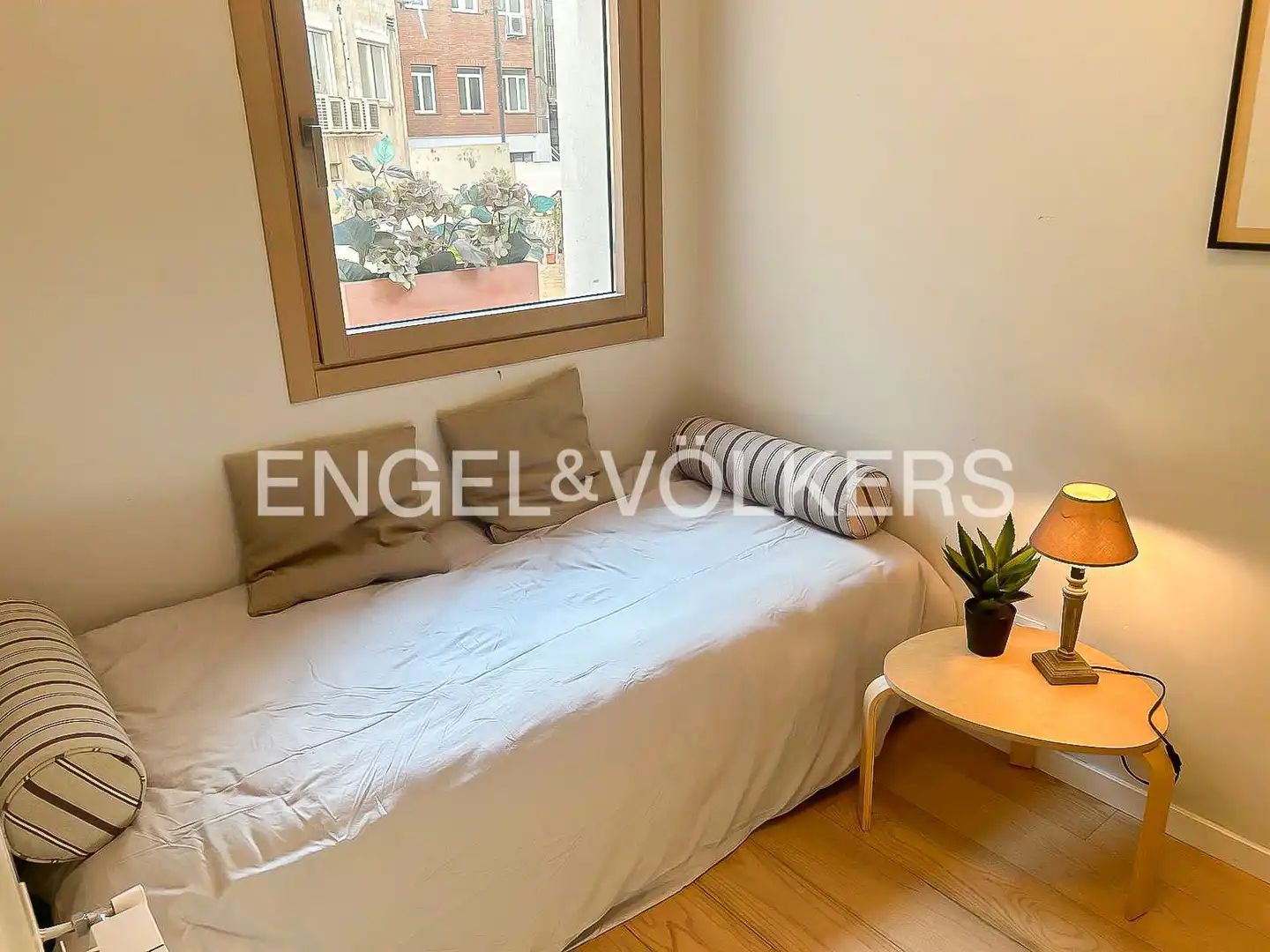 Balcony of Flat for rent in Madrid  with Air Conditioner, Heating and Furnished