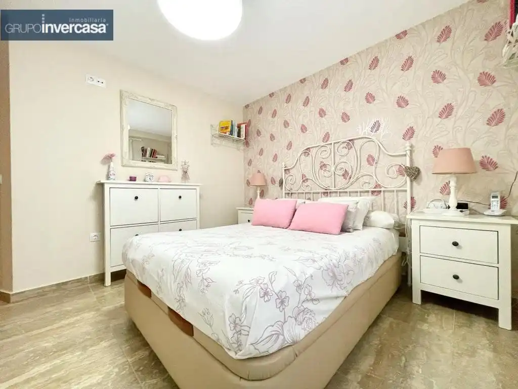 Schlafzimmer von Wohnung zur Miete in Manises mit Klimaanlage, Heizung und Möbliert