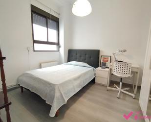 Bedroom of Flat to rent in  Valencia Capital  with Air Conditioner and Terrace