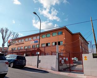Vista exterior de Pis en venda en San Sebastián de los Reyes amb Calefacció