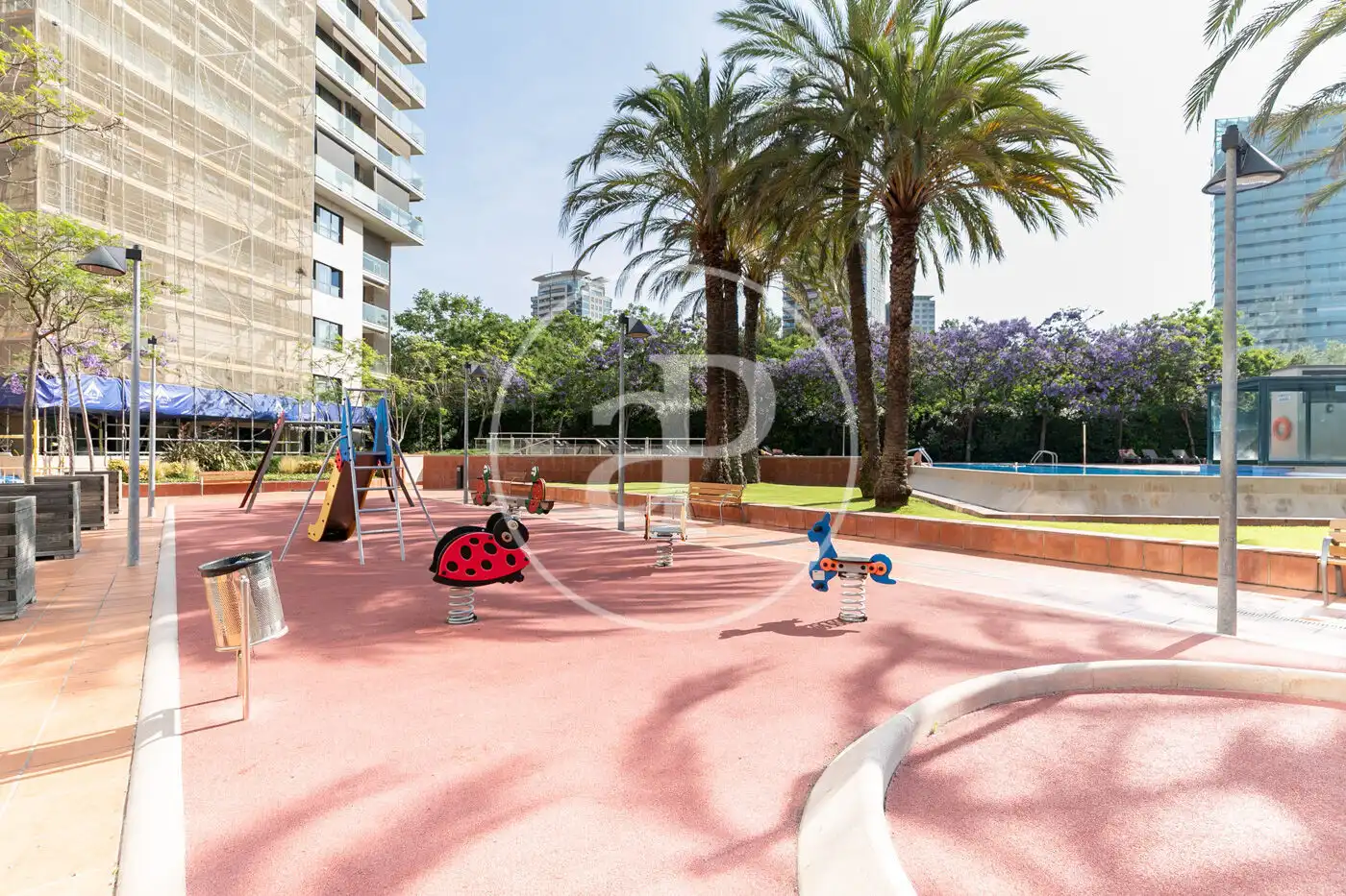 Vista exterior de Pis en venda en Barcelona amb Aire condicionat, Calefacció i Jardí privat