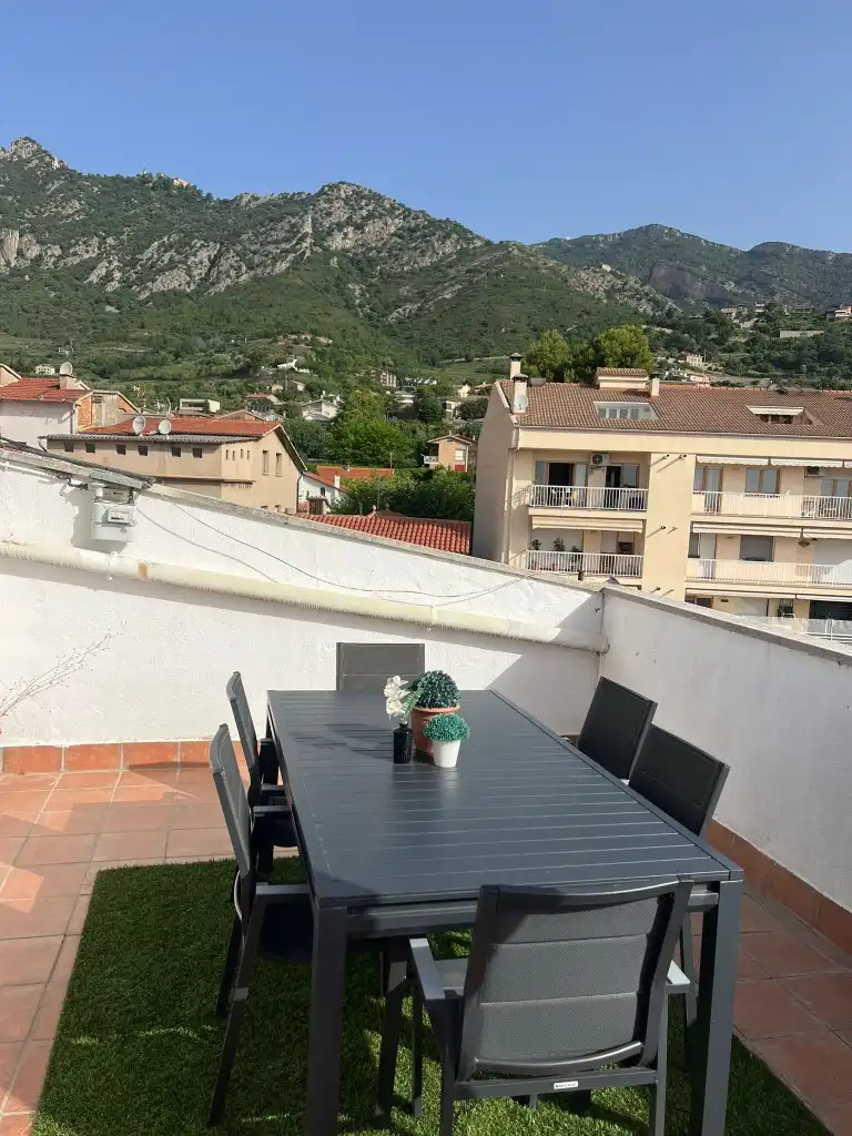 Terrassa de Àtic en venda en Berga amb Calefacció, Terrassa i Moblat