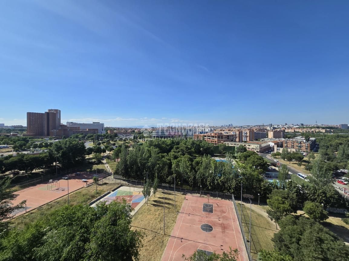 Exterior view of Flat for sale in  Madrid Capital