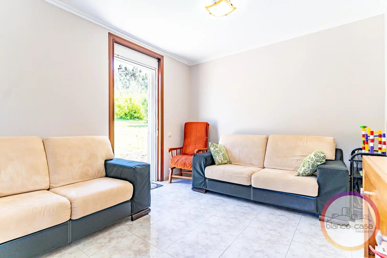 Wohnzimmer von Haus oder Chalet zum Verkauf in Cabana de Bergantiños mit Abstellraum und Möbliert