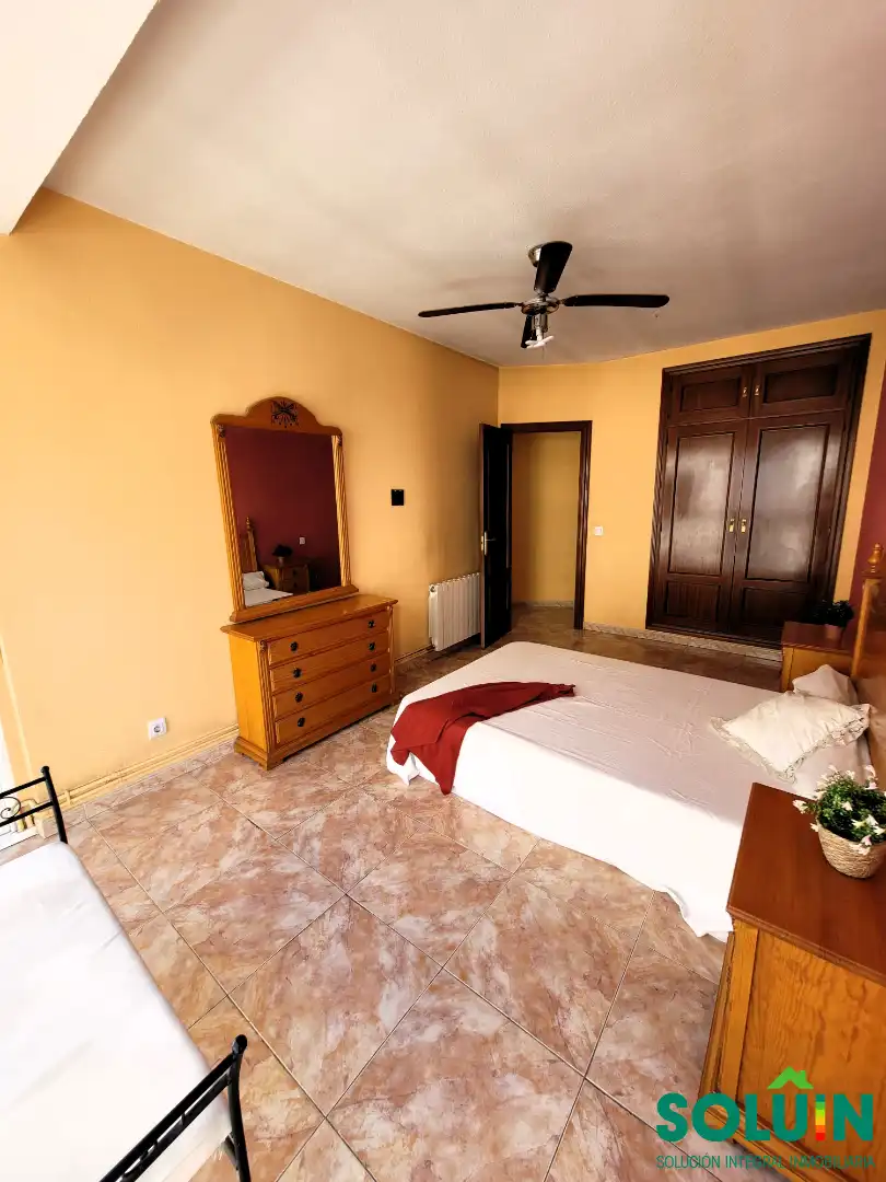 Habitación de Piso en venta en Fuenlabrada con Calefacción, Trastero y Horno
