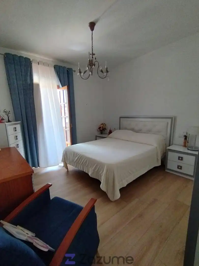 Dormitori de Casa o xalet de lloguer en Jaén amb Aire condicionat, Terrassa i Moblat