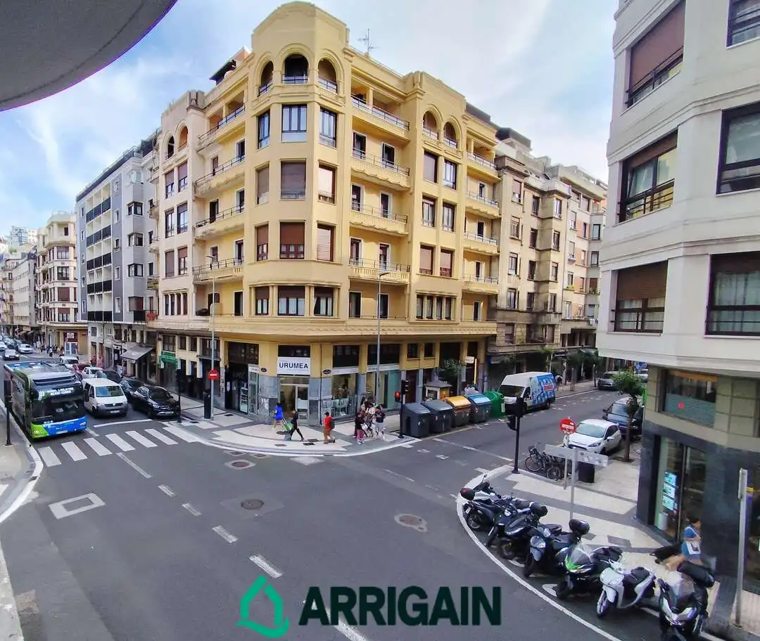 Exterior view of Office for rent in Donostia - San Sebastián   with Air Conditioner and Heating