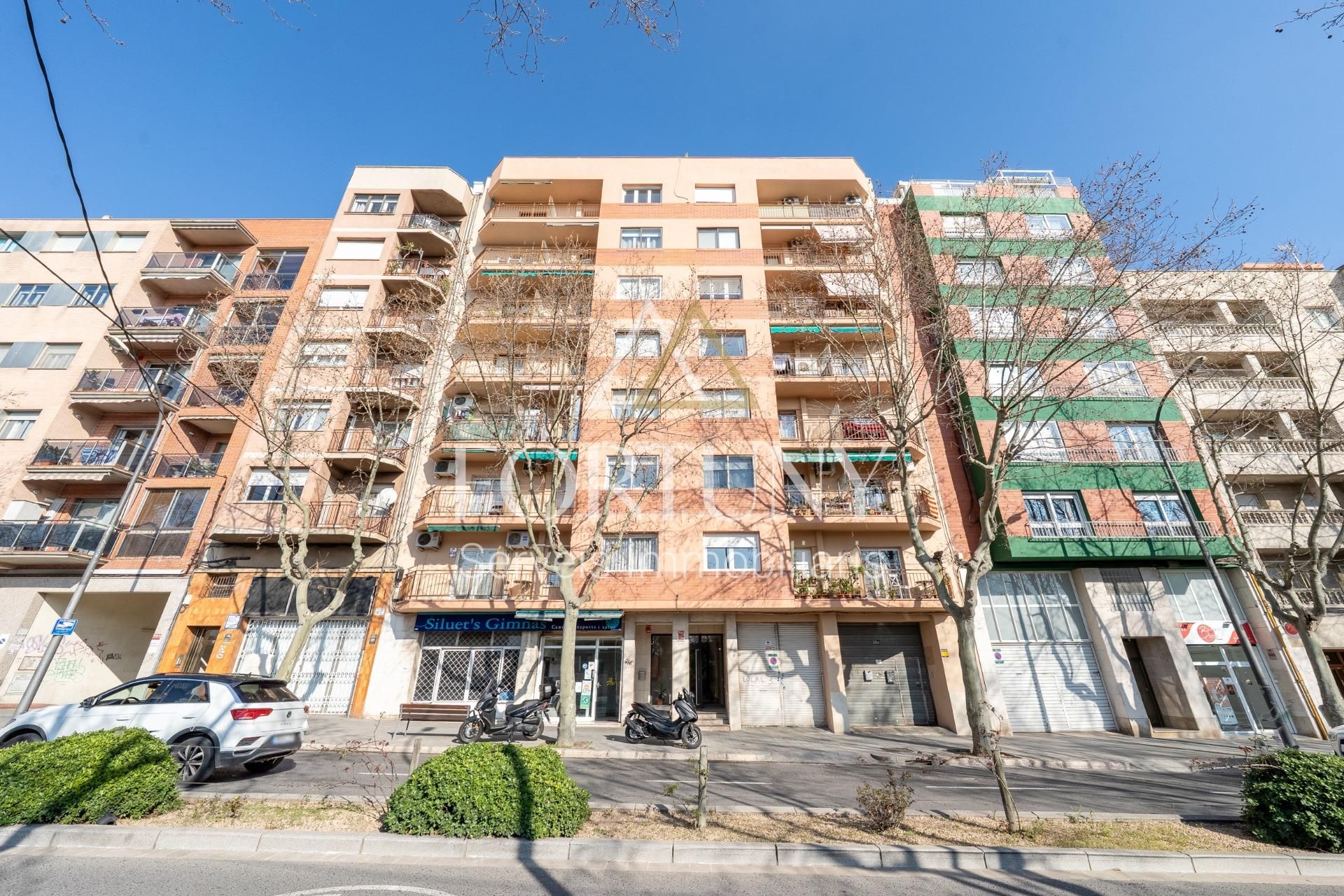 Außenansicht von Dachboden zum Verkauf in Reus mit Klimaanlage und Terrasse