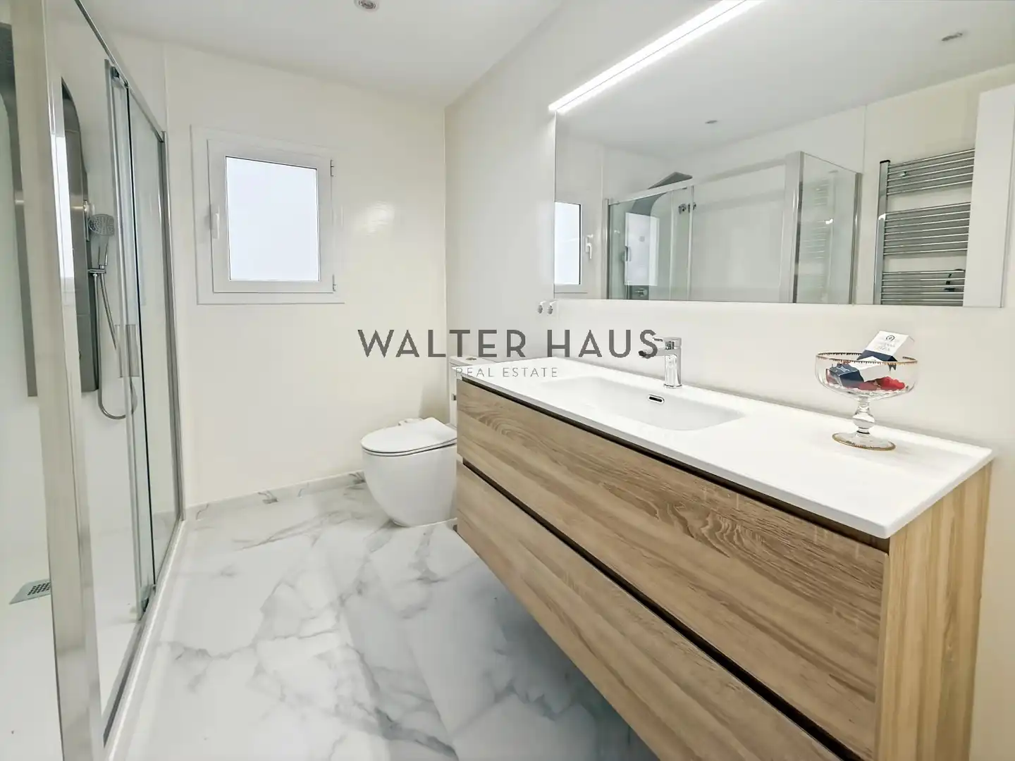 Baño de Dúplex en venta en Barcelona con Aire acondicionado y Amueblado