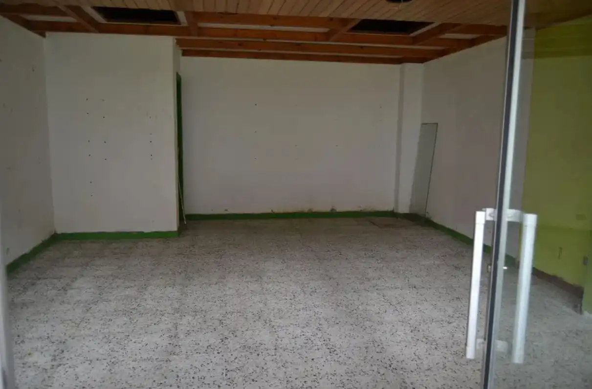 Local comercial en venda a Rúa Miguel de Cervantes, imagen 9