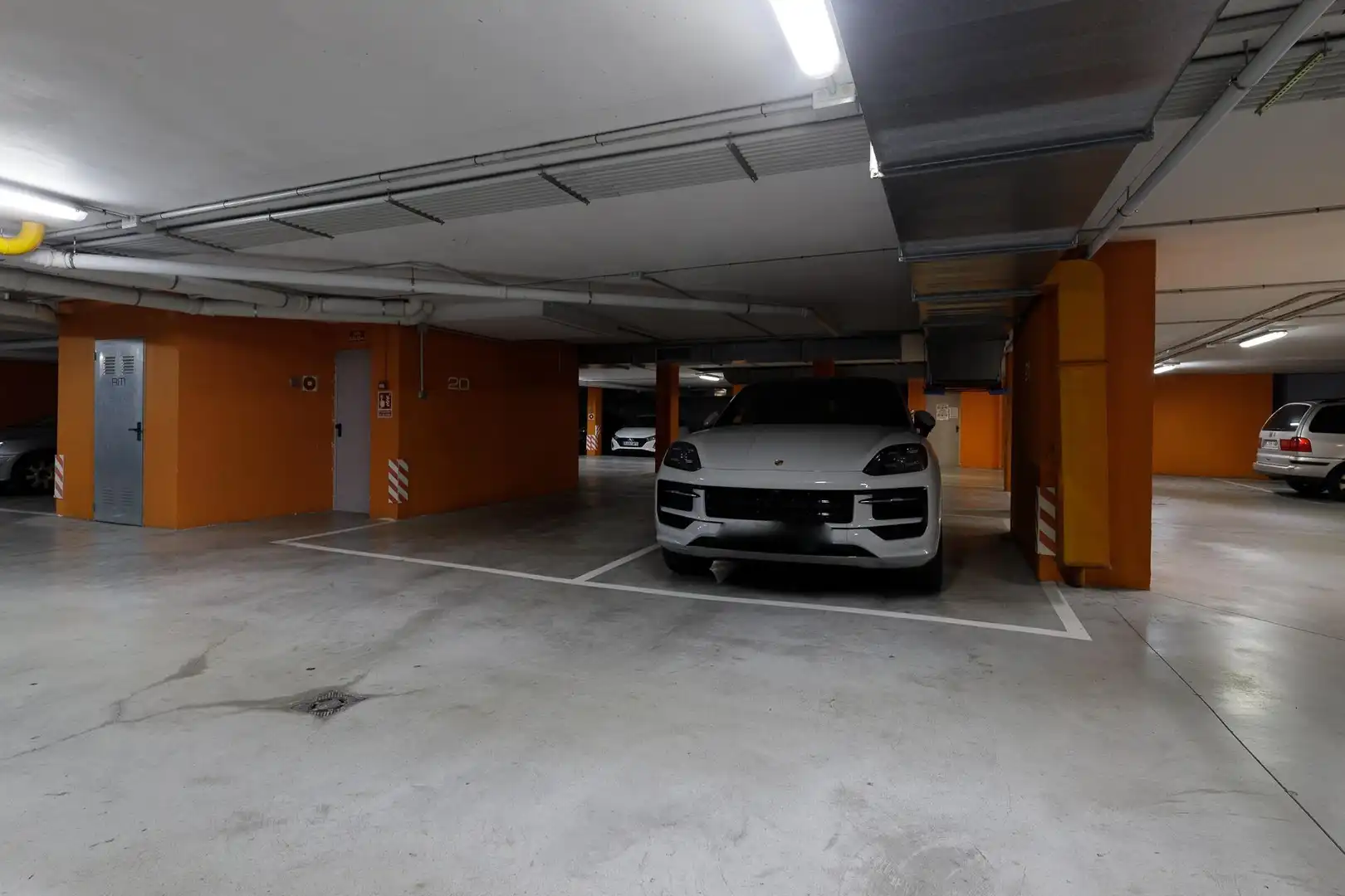 Parkplatz von Wohnung zum Verkauf in  Palma de Mallorca mit Klimaanlage, Heizung und Balkon