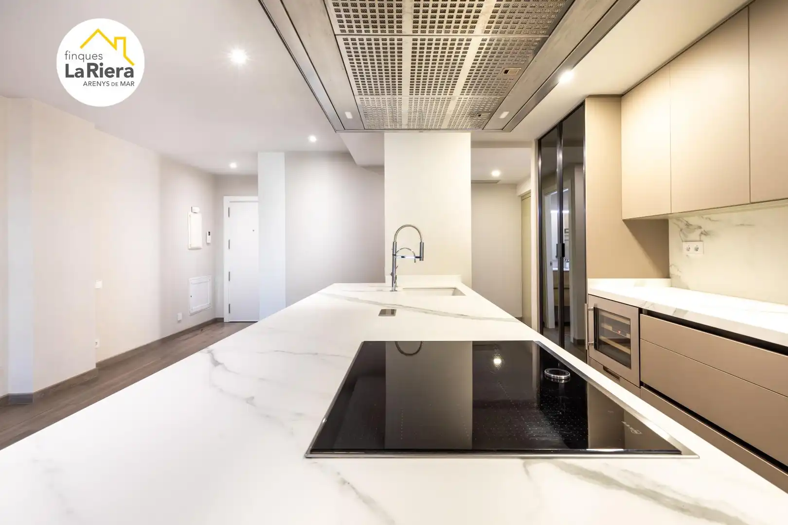 Cocina de Dúplex en venta en Arenys de Mar con Aire acondicionado, Calefacción y Terraza