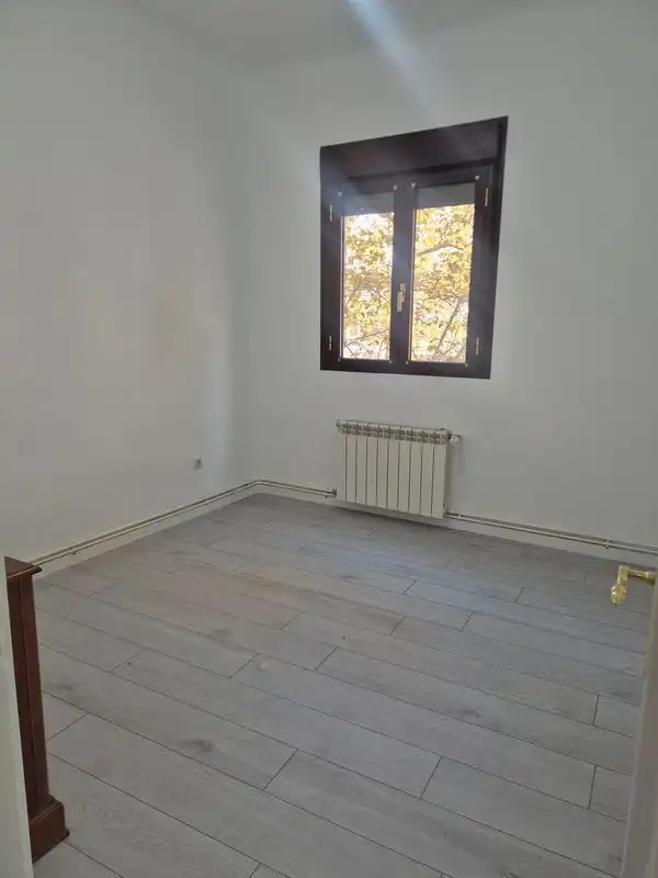 Schlafzimmer von Wohnung zur Miete in Madrid mit Klimaanlage, Heizung und Ofen