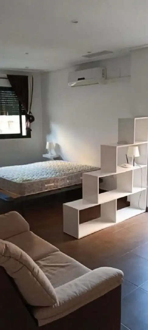 Estudio de alquiler en San Crispín