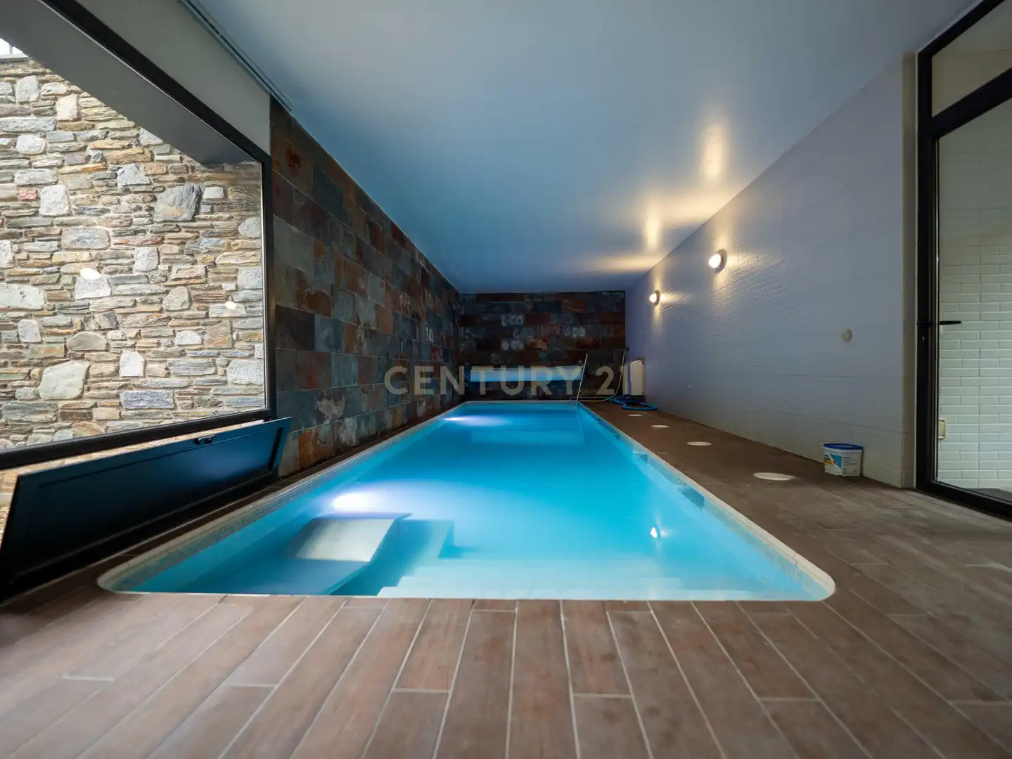 Piscina de Casa o xalet en venda en Esterri d'Àneu amb Jardí privat, Traster i Piscina