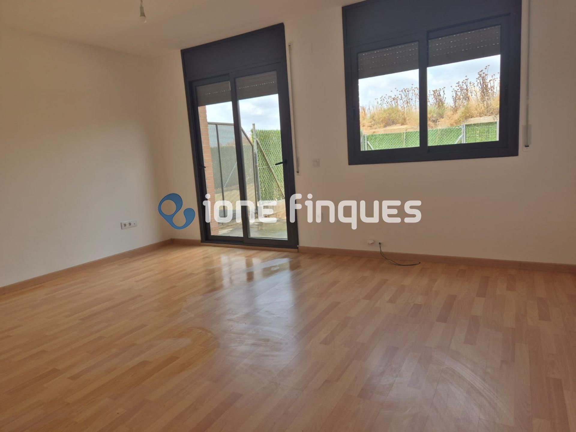 Single-family semi-detached for sale in Tornabous  with Terrace, Balcony and Internet