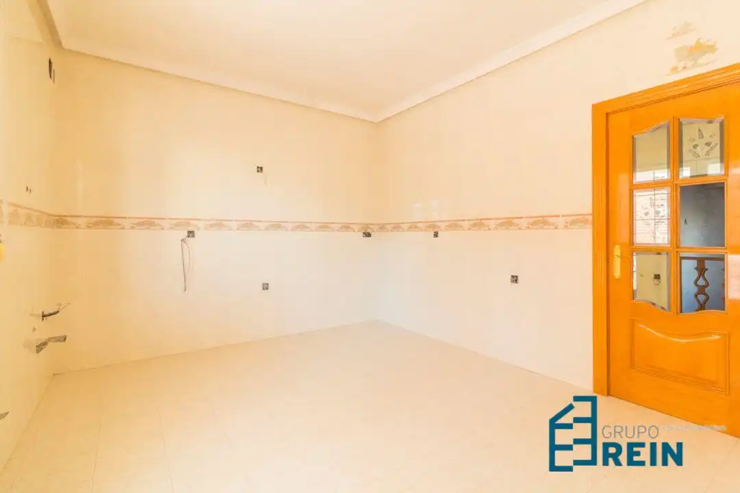Chalet con jardín en venta en LARGO CABALLERO 1, imagen 22