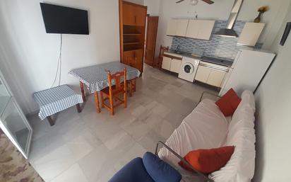 Sala d'estar de Apartament en venda en Chipiona amb Balcó