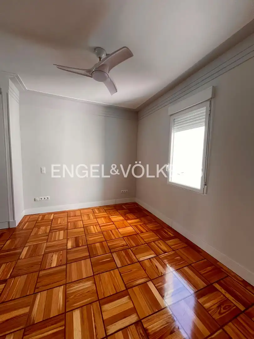 Dining room of Flat for rent in Madrid  with Air Conditioner and Heating
