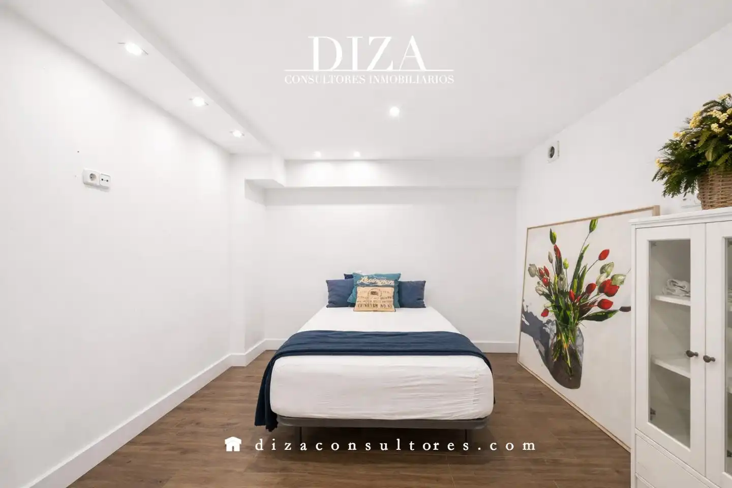 Dormitori de Casa adosada en venda en Pozuelo de Alarcón amb Aire condicionat, Calefacció i Jardí privat