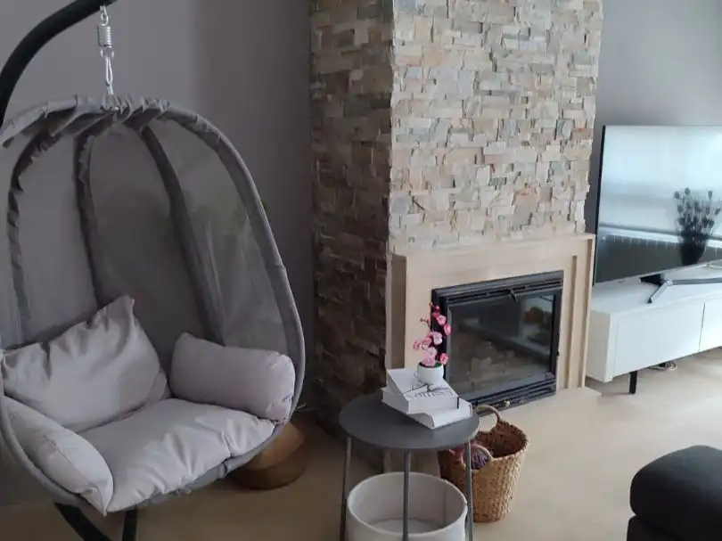 Sala de estar de Casa o chalet en venta en San Fernando de Henares con Aire acondicionado, Calefacción y Jardín privado
