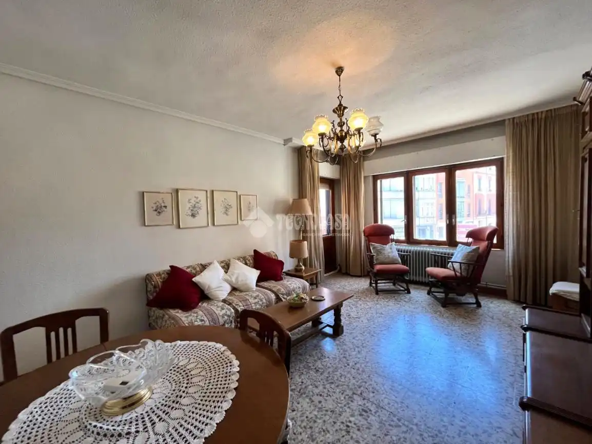 Sala de estar de Piso en venta en Medina del Campo con Calefacción