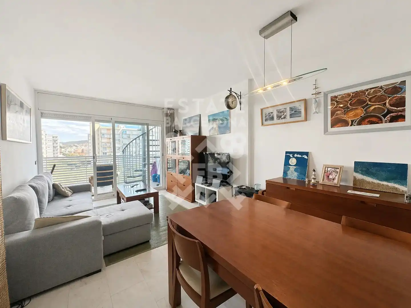 Wohnzimmer von Dachboden zum Verkauf in Blanes mit Klimaanlage, Terrasse und Gemeinschaftspool