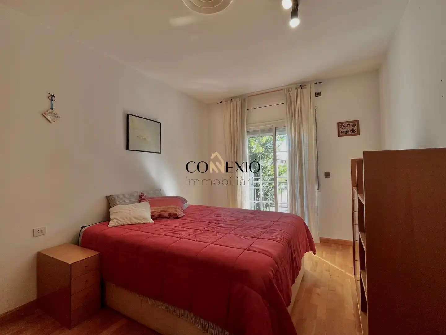 Dormitori de Casa adosada en venda en Vilablareix amb Aire condicionat, Calefacció i Parquet