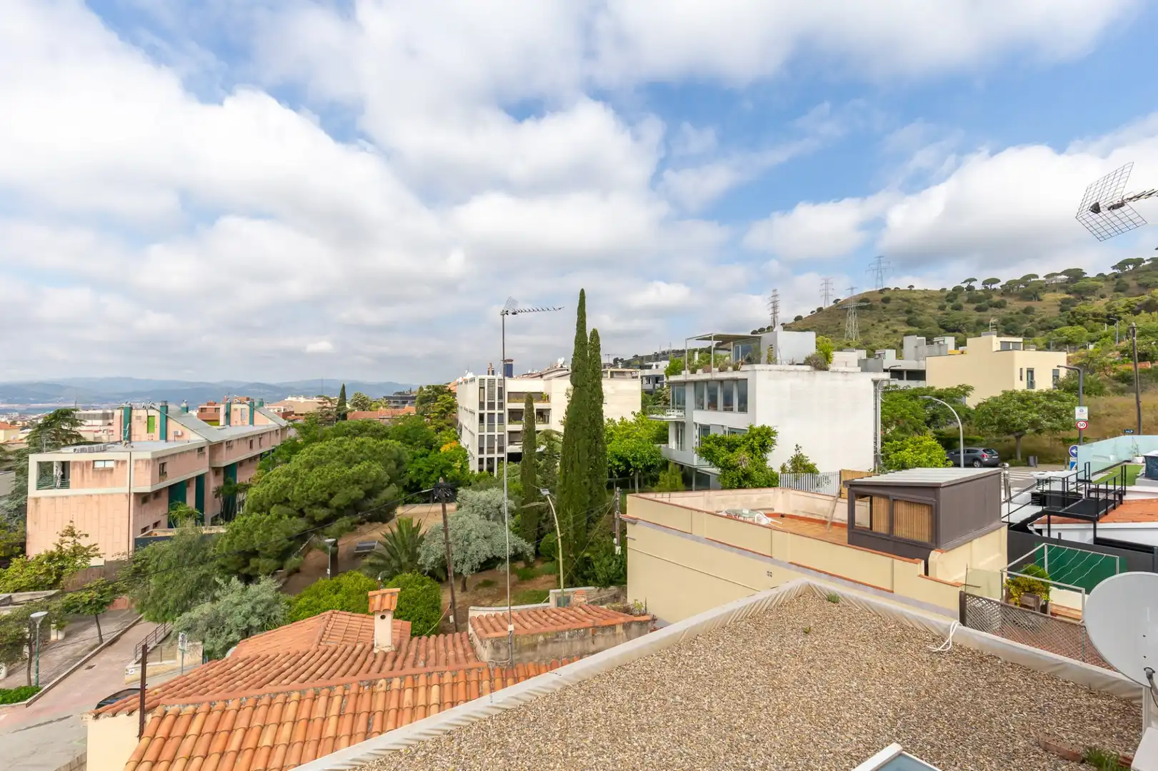 Terraza de Casa adosada en venta en Esplugues de Llobregat con Calefacción, Terraza y Alarma
